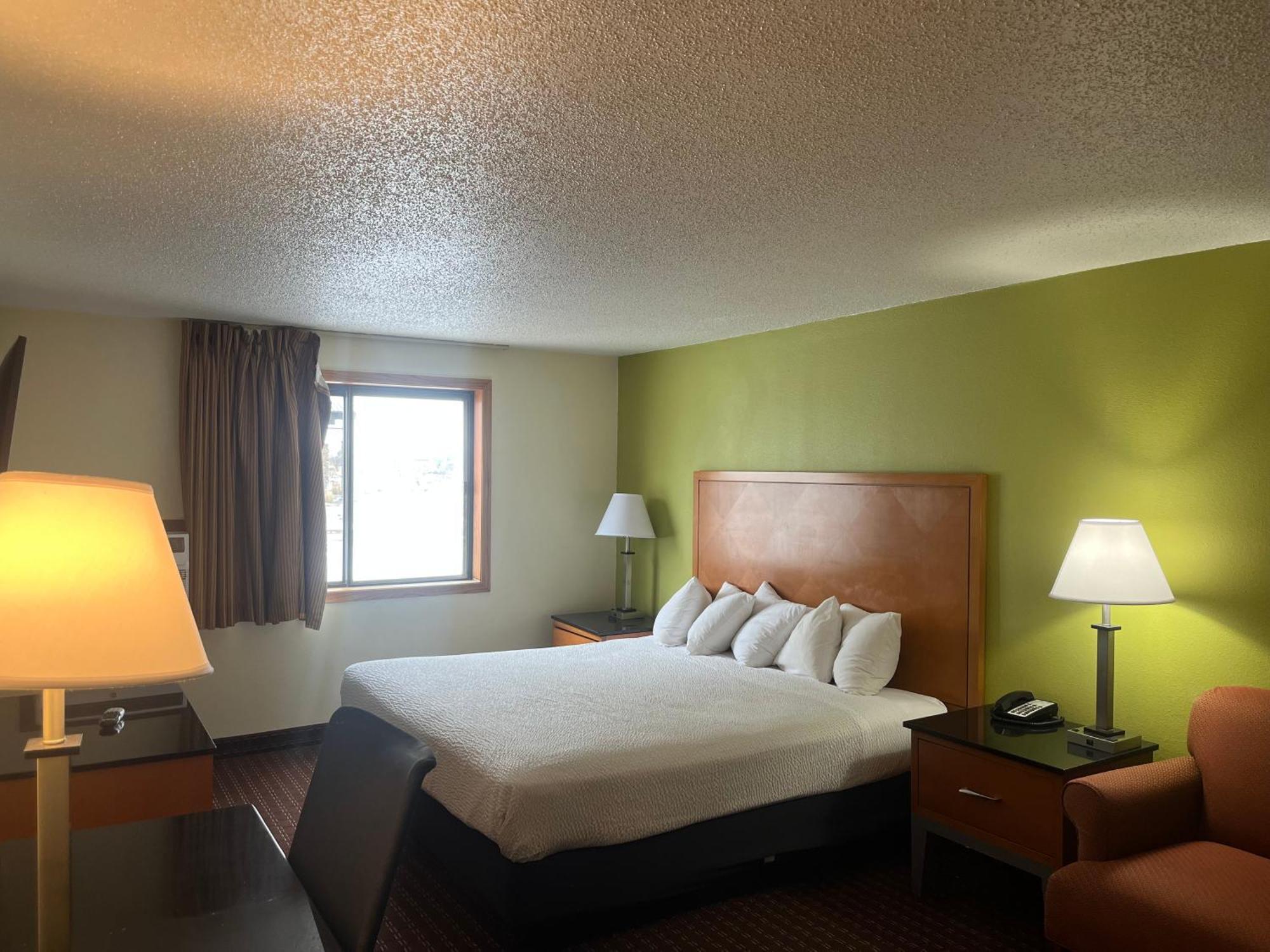 Days Inn By Wyndham Fort Dodge Exterior photo