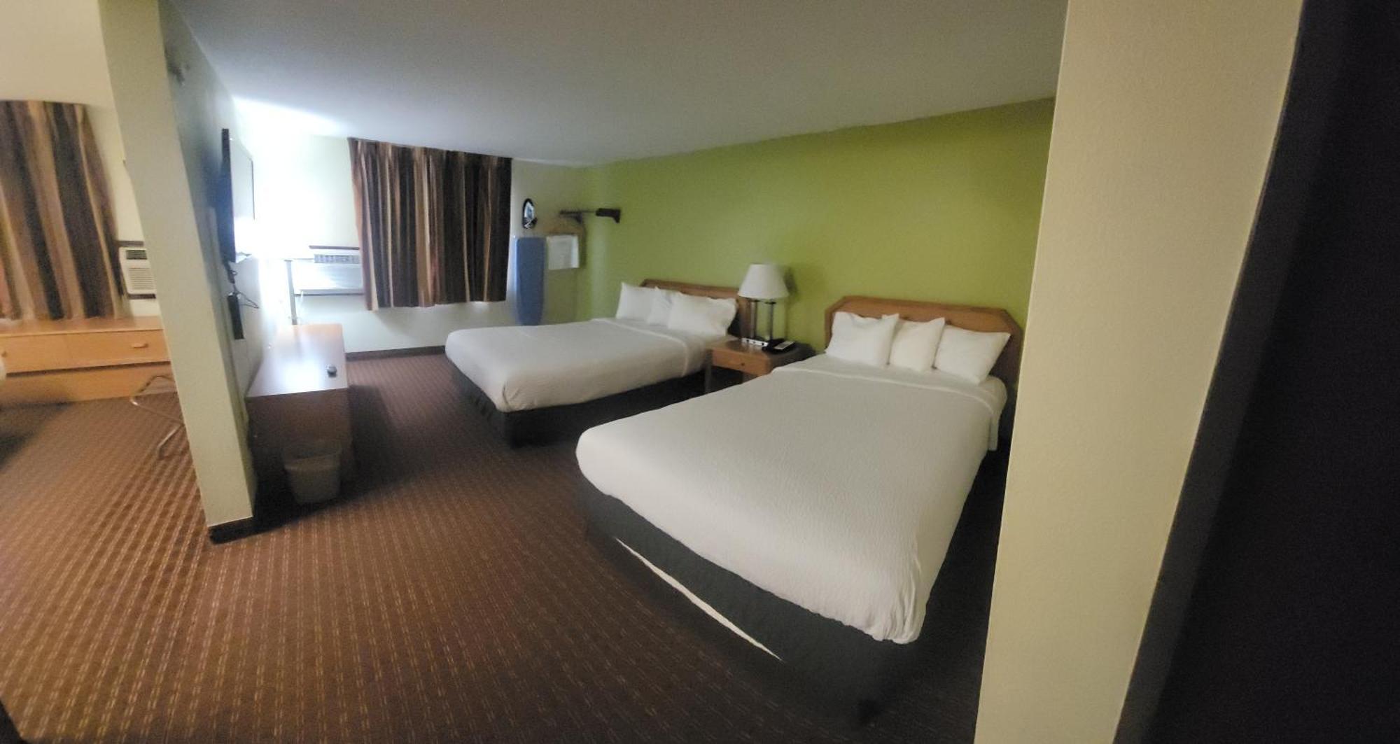 Days Inn By Wyndham Fort Dodge Exterior photo