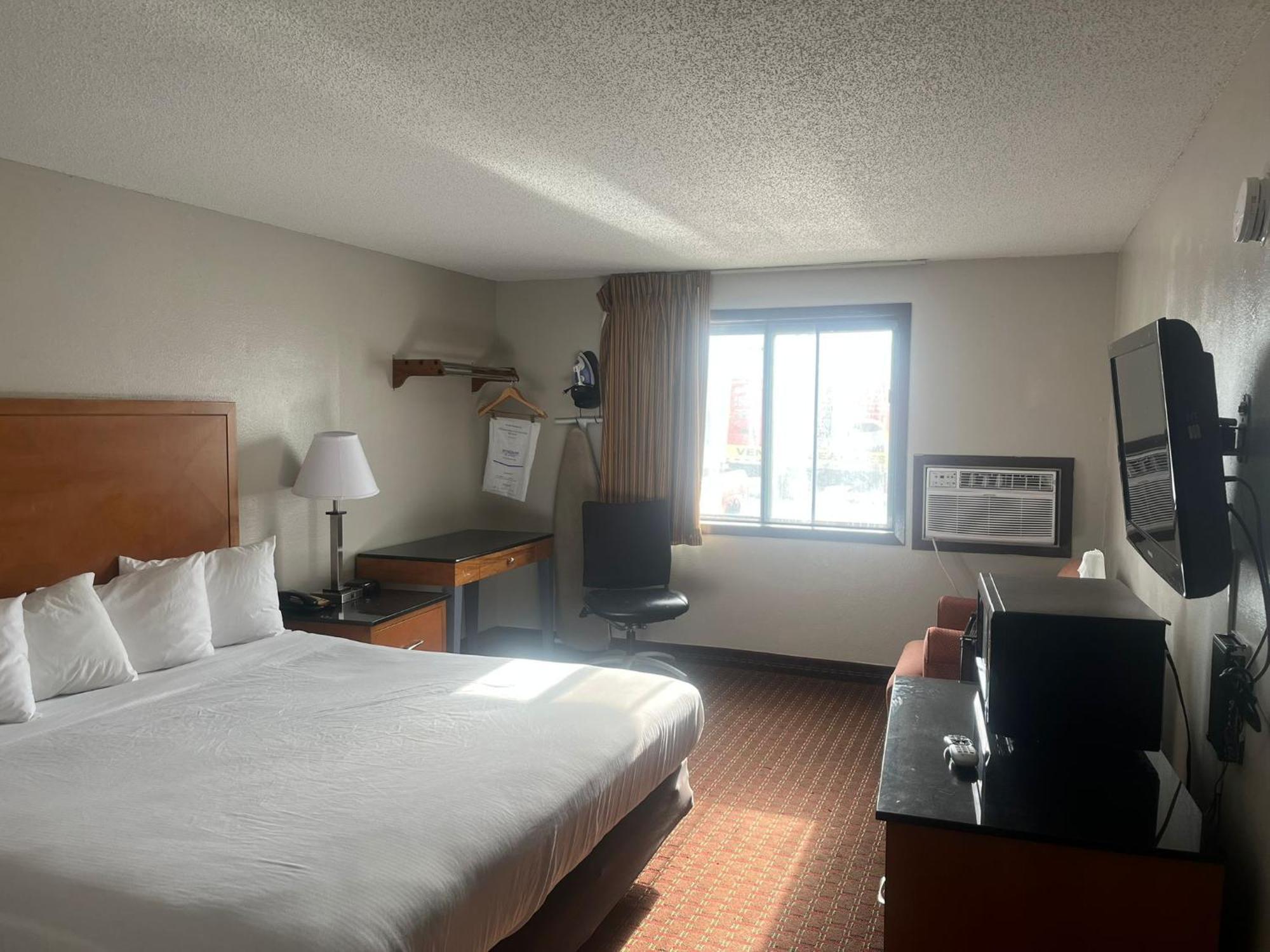 Days Inn By Wyndham Fort Dodge Exterior photo